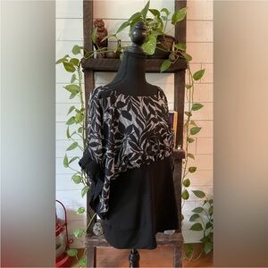 Adiva: Black and White Floral Blouse with Wide Flared Bat Sleeves
